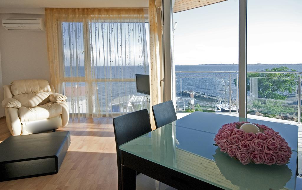 Nushev Hotel Sweti Wlas Exterior foto